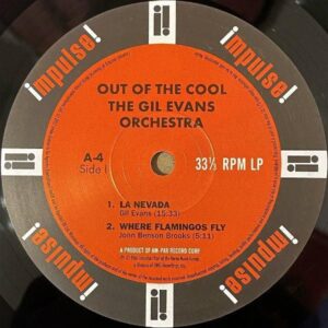THE GIL EVANS ORCHESTRA / Out Of The Cool [LP]