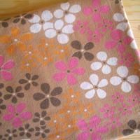 スウェーデン*ヴィンテージ・ファブリック（FLOWER*LIGHT BROWN）