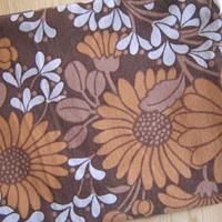 スウェーデン*ヴィンテージ・ファブリック（FLOWER*BROWN）