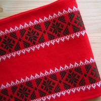 スウェーデン*刺繍のテーブルランナー