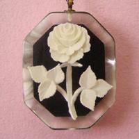 ルーサイトのペンダント*ROSE